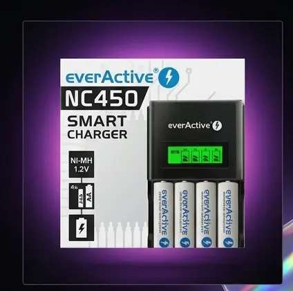 Wyświetlacz LCD ładowarki everActive NC-450 z paskami postępu ładowania Wyświetlacz LCD ładowarki everActive NC-450 z paskami postępu ładowania