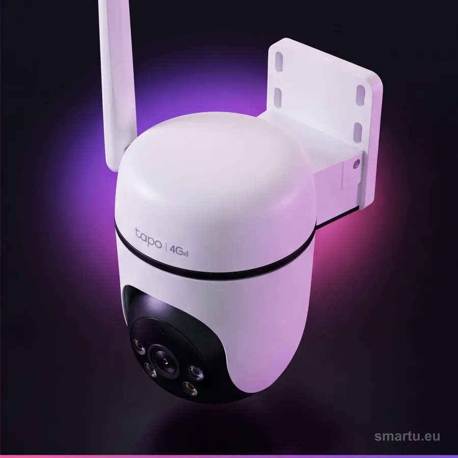 Kamera TP-Link Tapo C501GW obrotowa 4G na ścianie domu Kamera TP-Link Tapo C501GW obrotowa 4G na ścianie domu