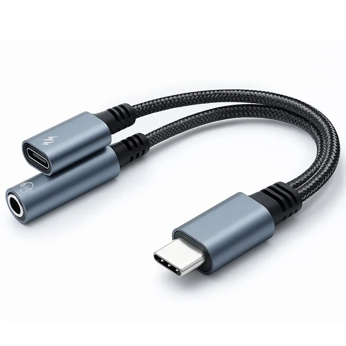 Adapter Qoltec USB-C 2w1 | USB-C | Jack 3.5mm | PD 15W | 10cm — zdjęcie producenta Adapter Qoltec USB-C 2w1 | USB-C | Jack 3.5mm | PD 15W | 10cm — zdjęcie producenta
